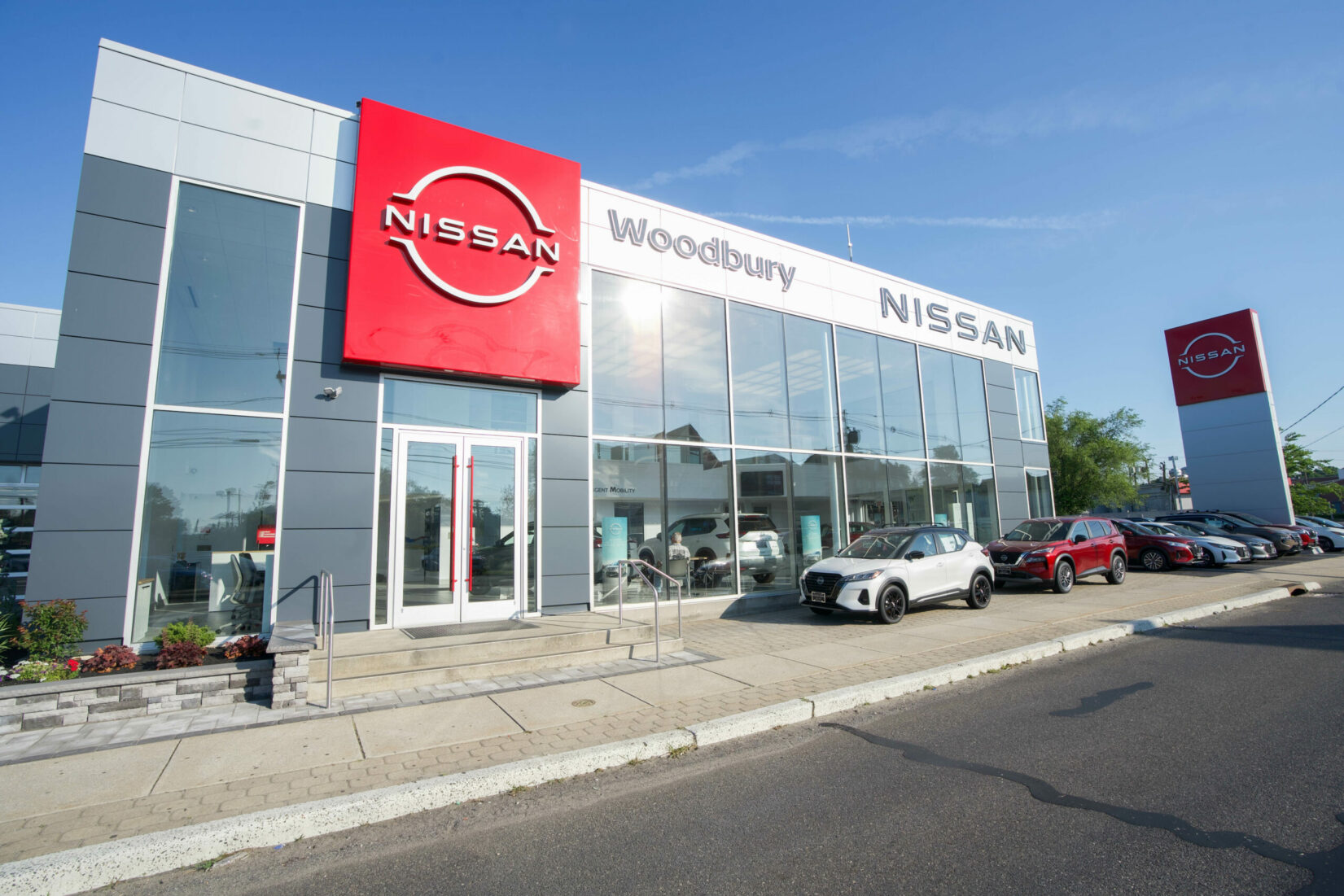 Woodbury Nissan